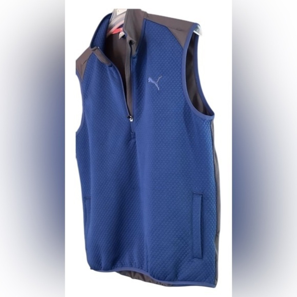 PUMA GOLF Warm Cell Vest 1/4 zip 
 PWRWARM Size M
Outdoors City  Casual Sportive